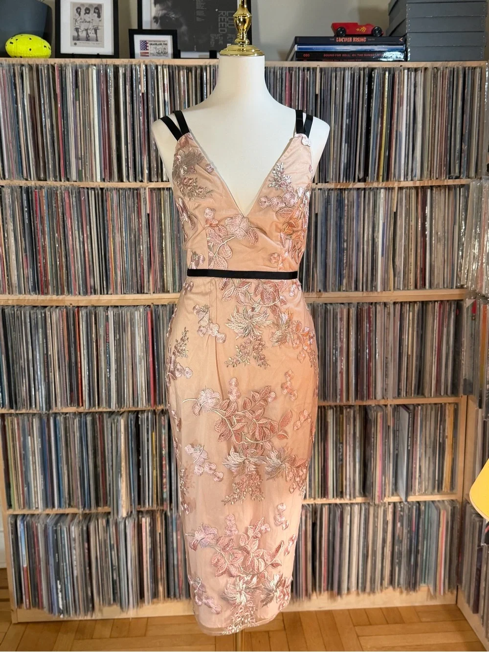 ASOS Blush Pink Embroidered Deep V-Neck Midi Dress Black Straps Size 2 Formal - Picture 2 of 11